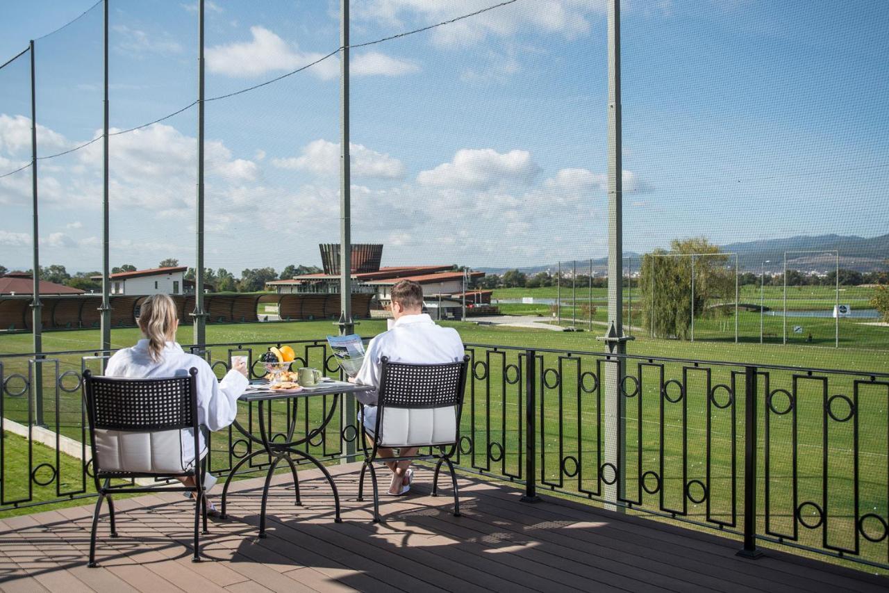 Theodora Golf Club Hotel Gyulafehérvár Kültér fotó